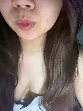 Hotellinh12 online show from 03/15/25, 05:48