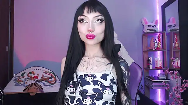 Snapshot of catipetite chatting on 01/30/25, 05:30 catipetite online show from 01/30/25, 05:30