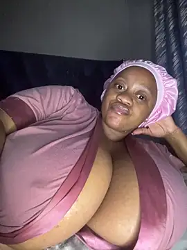 Chubbykarisma27 online show from 12/15/25, 08:13