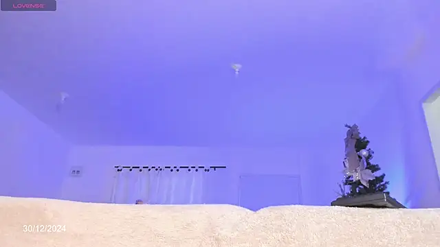 Snapshot of Angel_camm chatting on 12/31/24, 03:23 Angel camm online show from 12/31/24, 03:23