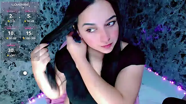 Lanna belle28 online show from 12/22/25, 02:03