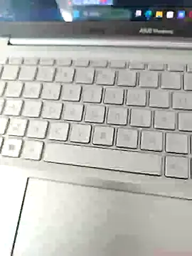 Snapshot of Bemgalado chatting on 12/19/24, 02:57 Bemgalado online show from 12/19/24, 02:57