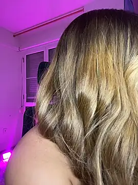 Snapshot of Agnescruzz chatting on 03/15/26, 05:08 Agnescruzz online show from 03/15/26, 05:08