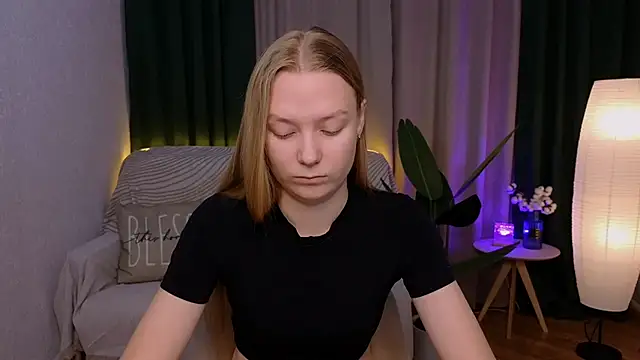 CarolynCohen   online show from 12/09/24, 01:51