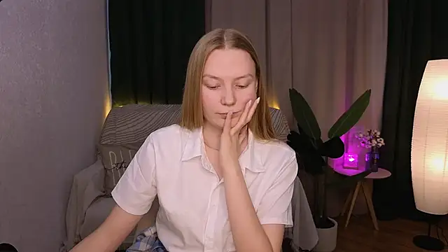 CarolynCohen   online show from 02/27/25, 05:13