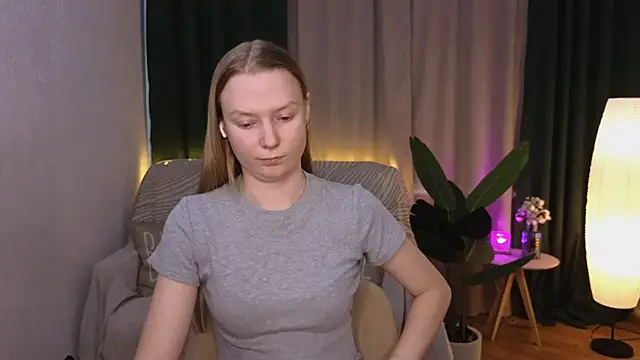 CarolynCohen   online show from 03/03/25, 05:20