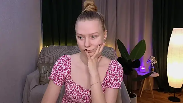 CarolynCohen   online show from 03/04/25, 02:17