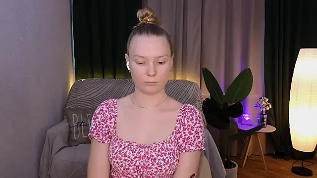 CarolynCohen   online show from 03/04/25, 05:21