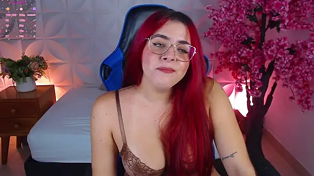 lizowenn  online show from 02/09/26, 07:29