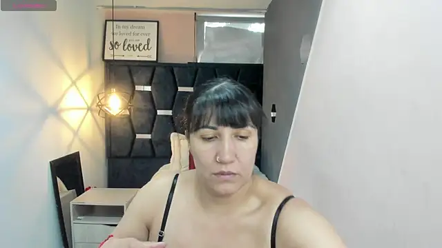 GiaFox  online show from 10/20/25, 07:58