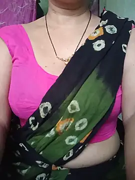 Snapshot of Rosy-B chatting on 05/25/26, 11:55 Rosy-B online show from 05/25/26, 11:55