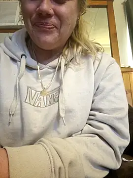 Off the Lesh online show from 09/18/25, 09:39