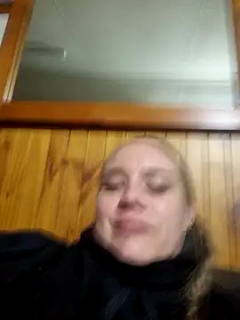 Snapshot of Off_the_Lesh chatting on 07/18/26, 03:27 Off the Lesh online show from 07/18/26, 03:27