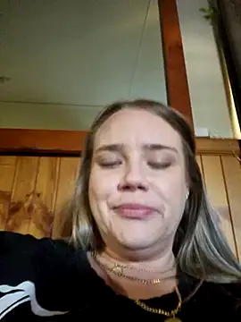 Snapshot of Off_the_Lesh chatting on 07/24/26, 05:16 Off the Lesh online show from 07/24/26, 05:16