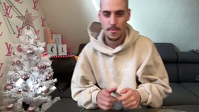 Cookieboy88 online show from 11/11/25, 09:20