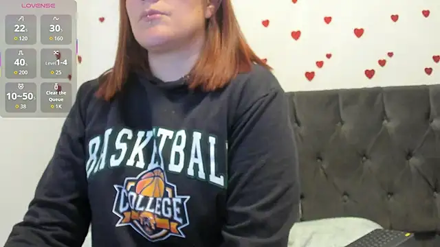 amberr34 online show from 09/16/25, 02:23