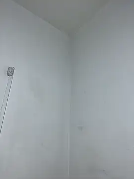 Valentinabaker online show from 11/07/25, 10:37