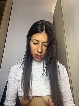 Snapshot of Valentinabaker chatting on 05/01/26, 02:10 Valentinabaker online show from 05/01/26, 02:10