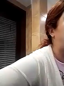 Snapshot of AriaRusso chatting on 02/12/25, 12:37 AriaRusso online show from 02/12/25, 12:37