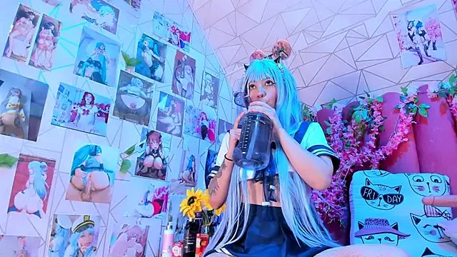 Snapshot of Alicebenett chatting on 09/26/25, 08:35 Alicebenett online show from 09/26/25, 08:35