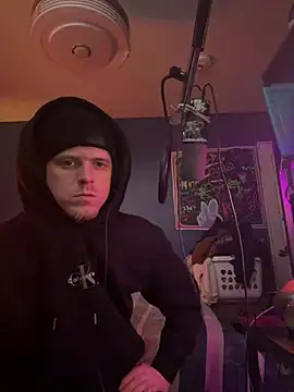 traejddd online show from 04/08/26, 04:34