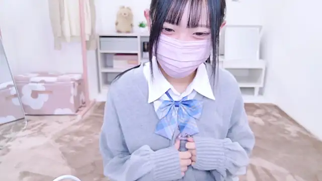 Suzu ch xx online show from 12/07/24, 04:14