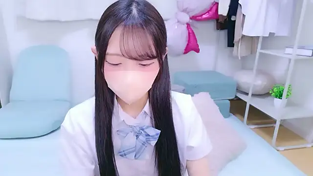 Snapshot of Suzu_ch_xx chatting on 06/30/26, 09:27 Suzu ch xx online show from 06/30/26, 09:27