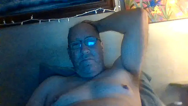 hornyrich69 online show from 12/18/25, 07:47