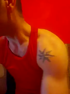 Snapshot of Aian09 chatting on 01/10/25, 10:25 Aian09 online show from 01/10/25, 10:25