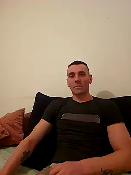 Snapshot of Aian09 chatting on 01/24/25, 08:22 Aian09 online show from 01/24/25, 08:22