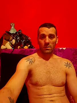 Snapshot of Aian09 chatting on 02/05/25, 11:50 Aian09 online show from 02/05/25, 11:50