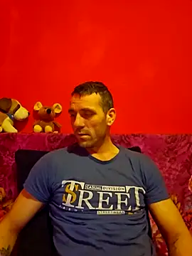 Snapshot of Aian09 chatting on 02/14/25, 06:40 Aian09 online show from 02/14/25, 06:40