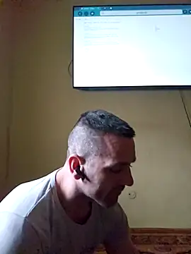 Snapshot of Aian09 chatting on 02/24/25, 02:15 Aian09 online show from 02/24/25, 02:15