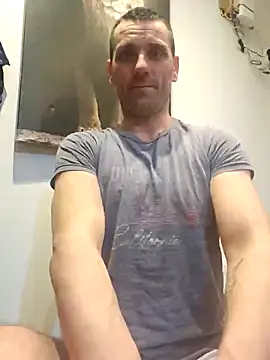 Snapshot of Aian09 chatting on 03/06/25, 01:48 Aian09 online show from 03/06/25, 01:48