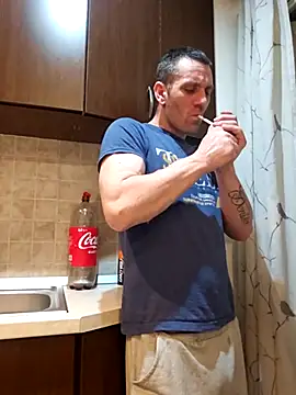 Snapshot of Aian09 chatting on 03/13/25, 10:32 Aian09 online show from 03/13/25, 10:32