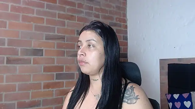 Snapshot of salome__hills1 chatting on 06/15/26, 08:00 salome hills1 online show from 06/15/26, 08:00