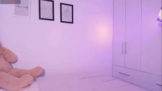 DannaHyde online show from 11/07/25, 09:04