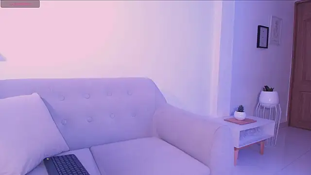 DannaHyde online show from 11/21/25, 06:50