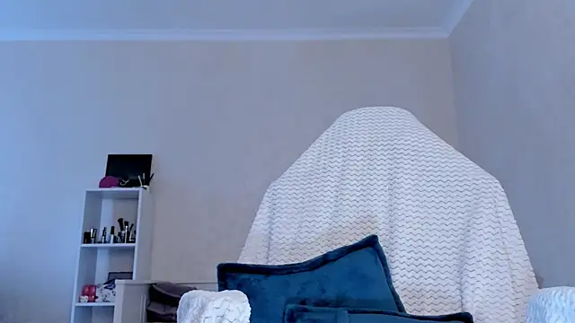 Britney Ross online show from 01/20/25, 07:25