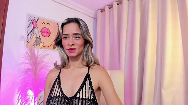 SkiinnyAna online show from 04/17/26, 07:39