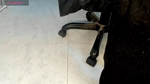 Lissalittlee online show from 03/11/25, 07:36