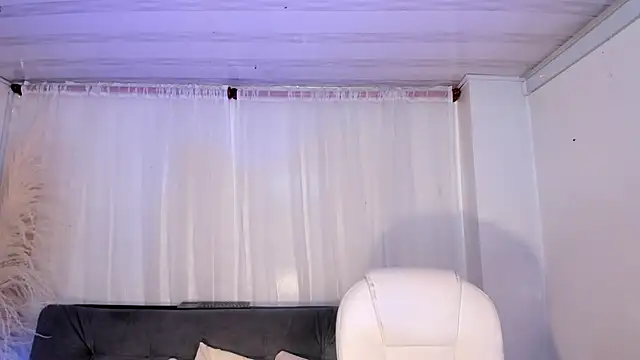 miel gomez online show from 02/08/25, 11:24