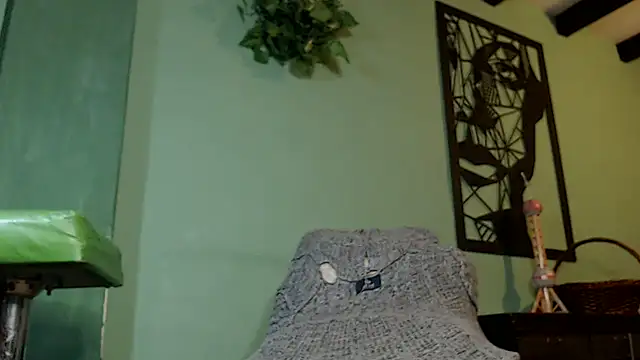 thirstymoonxx online show from 01/31/25, 12:50