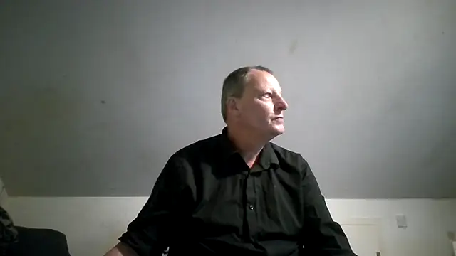 Snapshot of chubbybear2cum chatting on 06/10/26, 02:45 chubbybear2cum online show from 06/10/26, 02:45