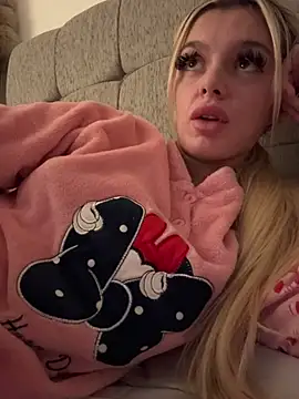 IrishTeenBarbie69 online show from 02/02/25, 12:19