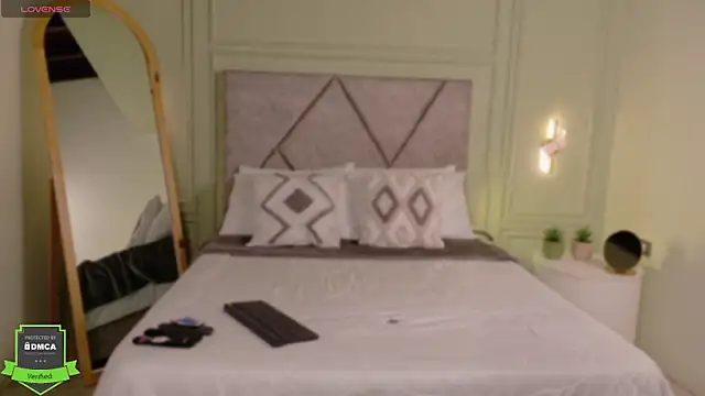  Miss Kimm online show from 04/20/26, 01:14