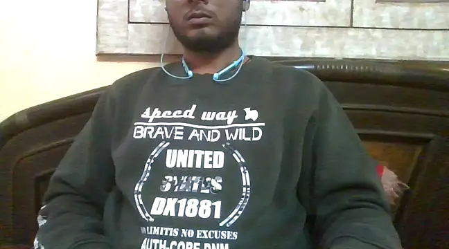 Snapshot of LUSTY_SHUBH_31 chatting on 01/29/25, 09:44 LUSTY SHUBH 31 online show from 01/29/25, 09:44