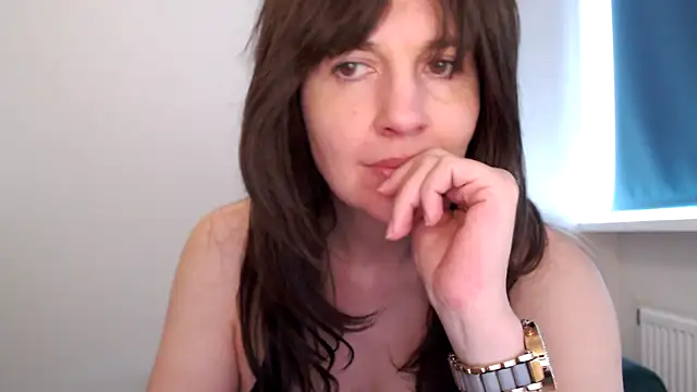 Ella Next Door online show from 02/09/26, 11:14