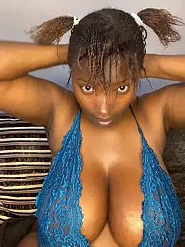 Snapshot of Naughty-sonia2 chatting on 12/09/24, 11:15 Naughty-sonia2 online show from 12/09/24, 11:15