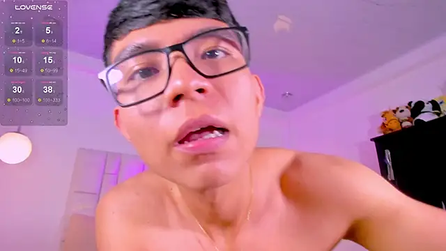 CodyTwink online show from 04/01/26, 06:27